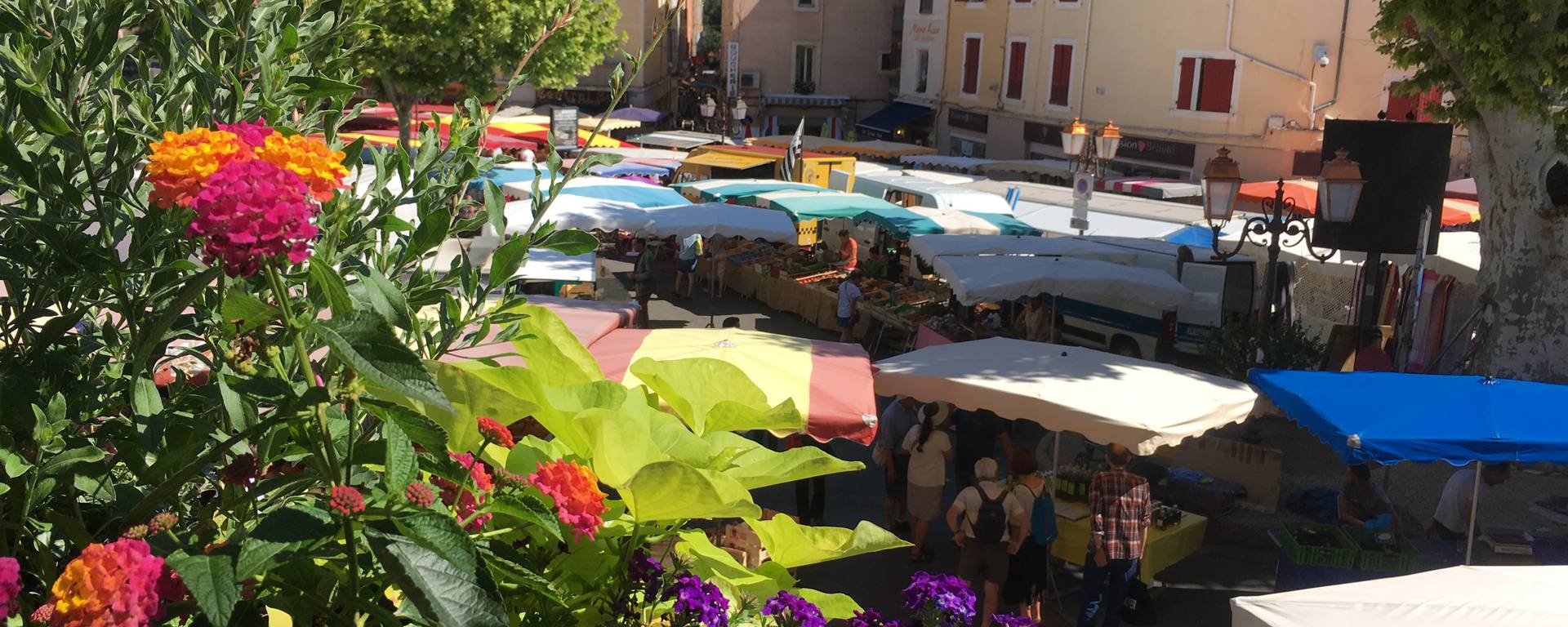 Luberon Apt Bonnieux Roussillon Ocres Provence Saignon Ménerbes Parc du Luberon Lavande Marché