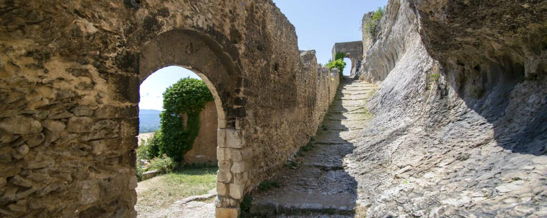 Village perché | Patrimoine | Saint-Saturnin-lès-Apt