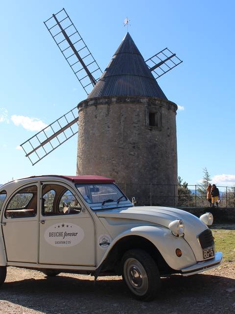 Deuche Forever | Lavande | Balade en 2CV | Découvrir le Luberon