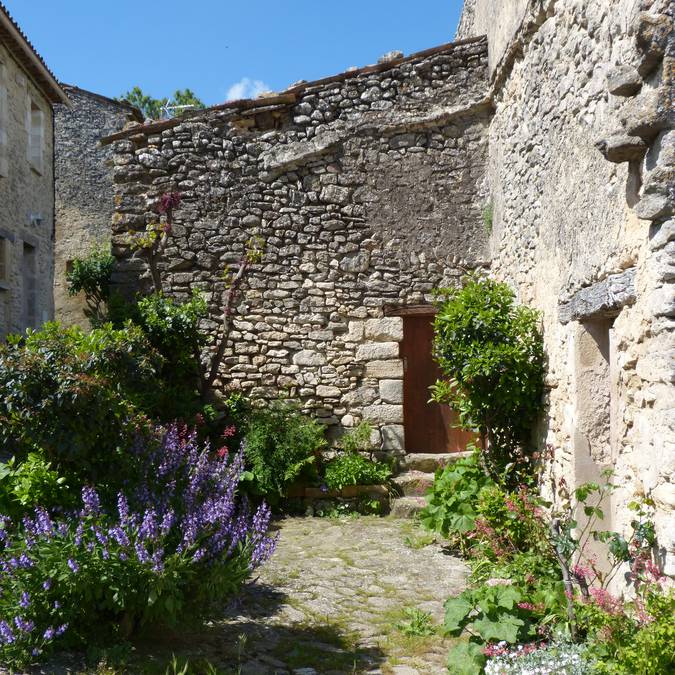 Village d'Auribeau dans le Luberon 